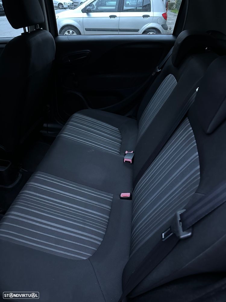 Fiat Punto Evo 1.2 Dynamic - 16