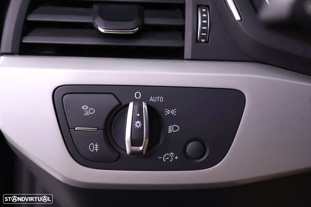 Audi A4 Avant 35 TDI S tronic - 16