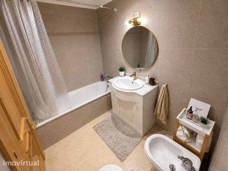 Apartamento T2 no Quinta do Conde - Grande imagem: 4/12