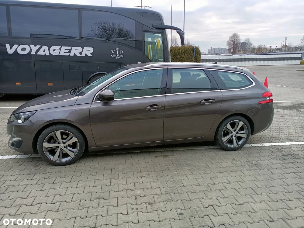 Peugeot 308 1.2 PureTech Allure S&S - 5