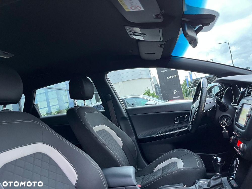 Kia Ceed 1.6 CRDi GT Line DCT - 12