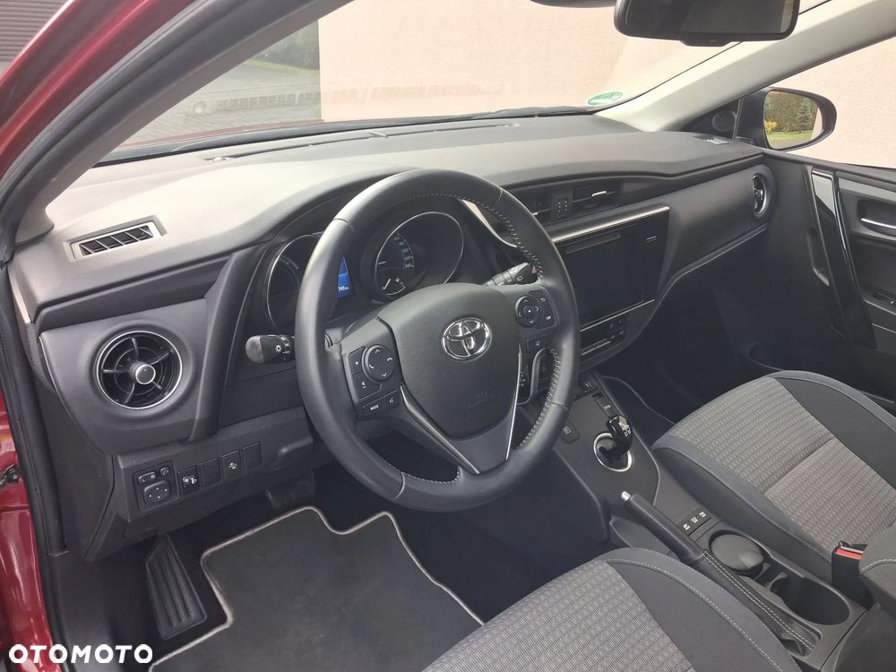 Toyota Auris 1.8 VVT-i Automatik Team Deutschland - 11