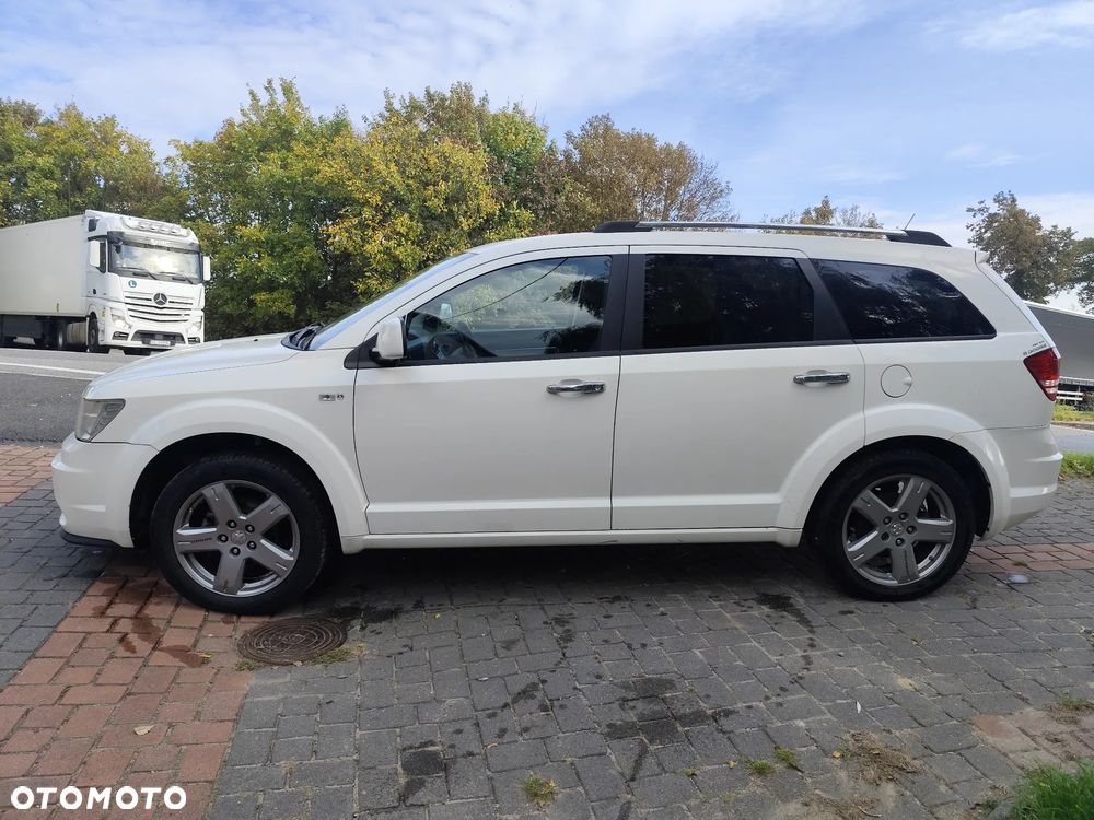 Dodge Journey - 8
