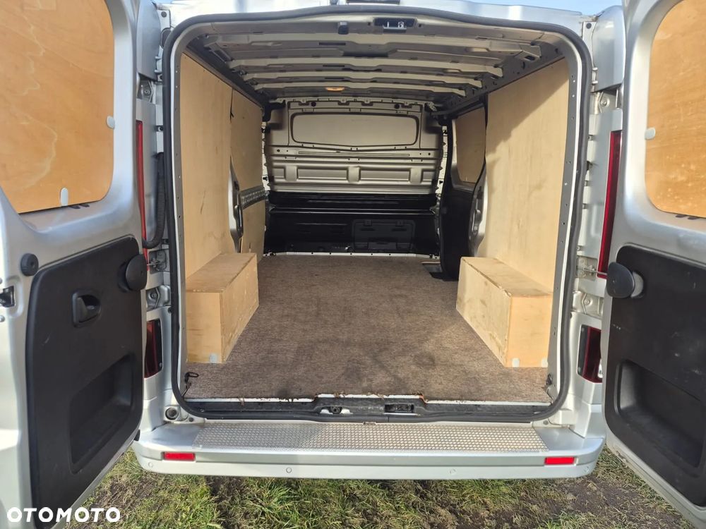 Renault Trafic - 11