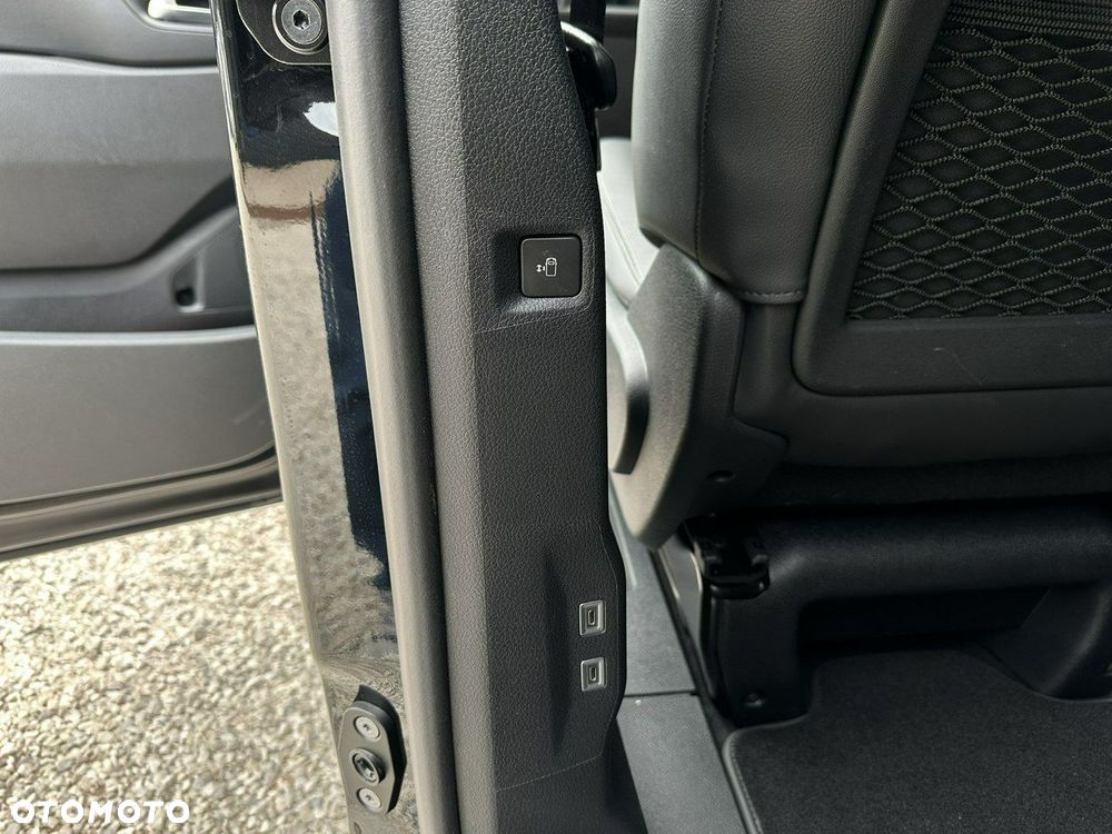 Peugeot Traveller - 21