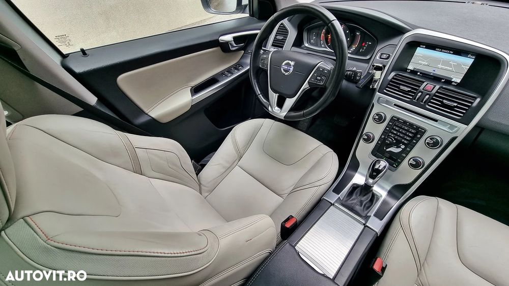 Volvo XC 60 D4 Geartronic Ocean Race - 3