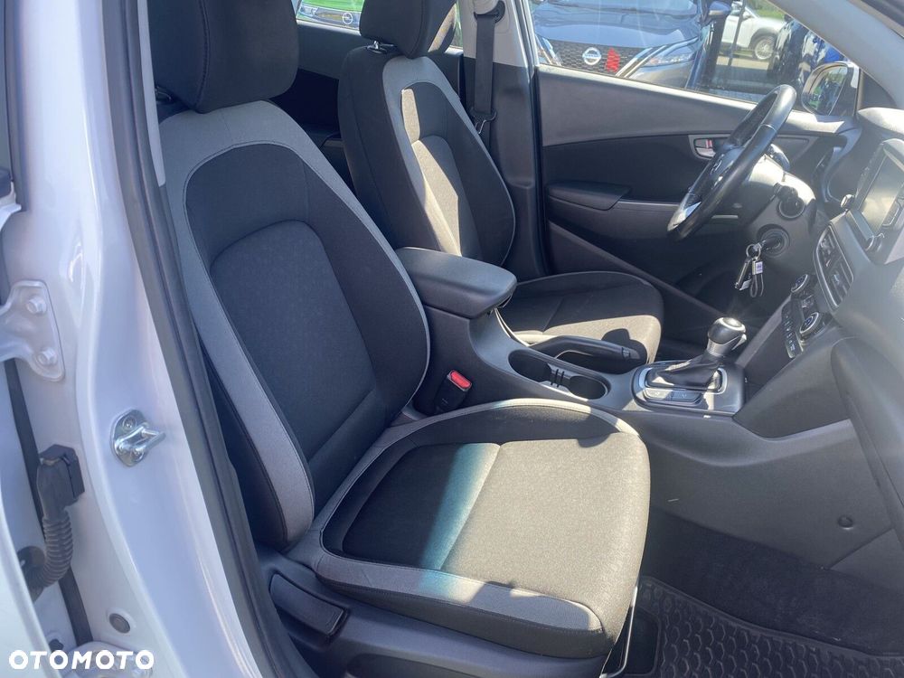 Hyundai Kona - 16