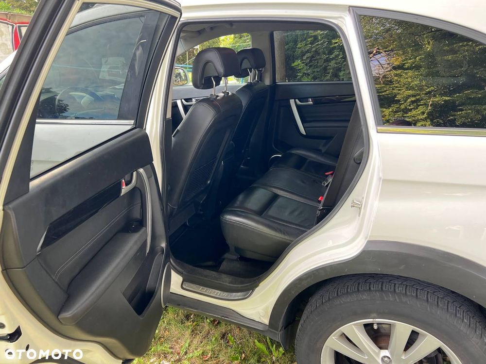 Chevrolet Captiva 2.2 D LS FWD - 12