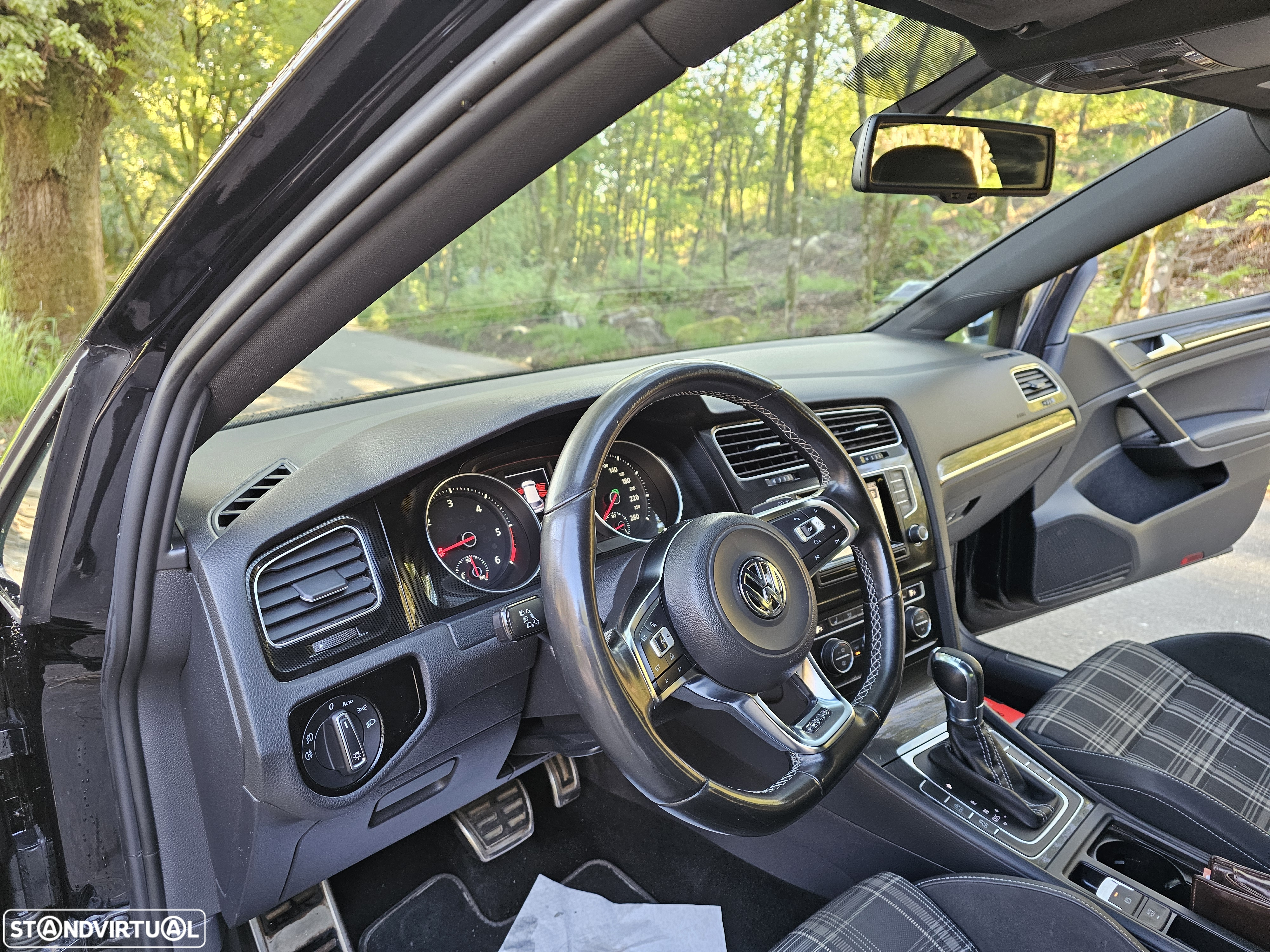 VW Golf 2.0 TDI GTD DSG - 10