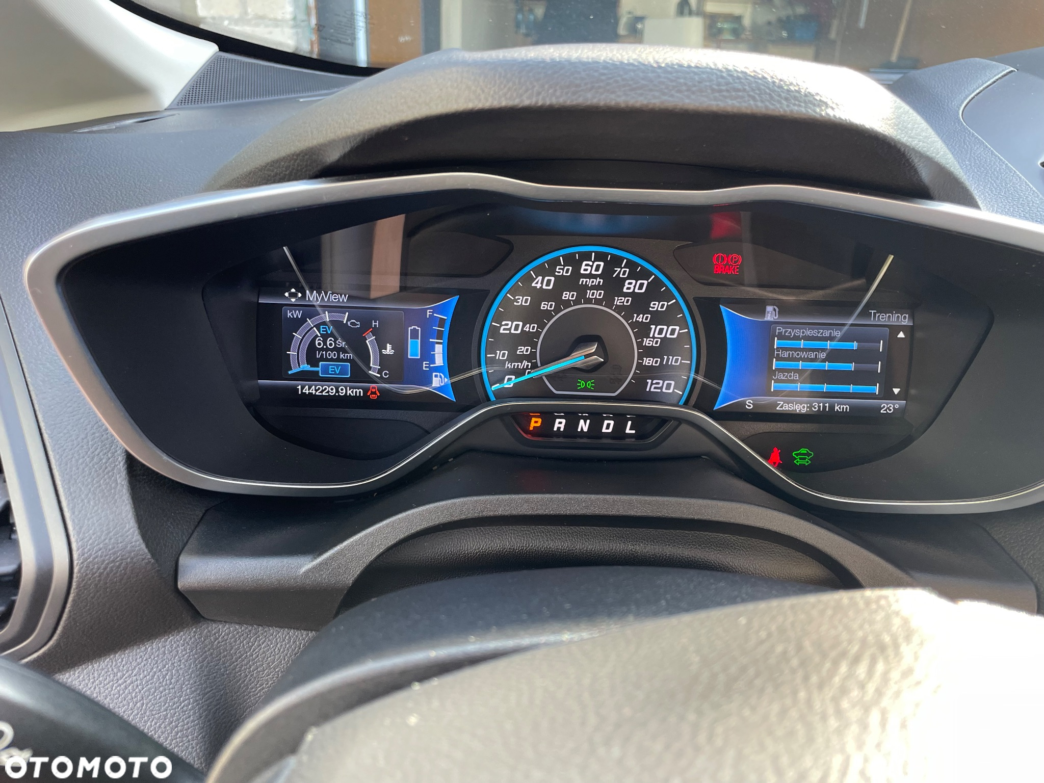 Ford C-MAX - 16