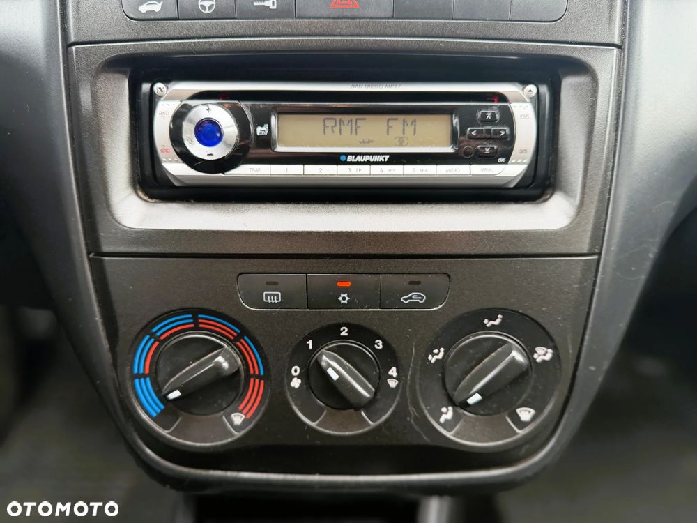 Fiat Grande Punto - 16