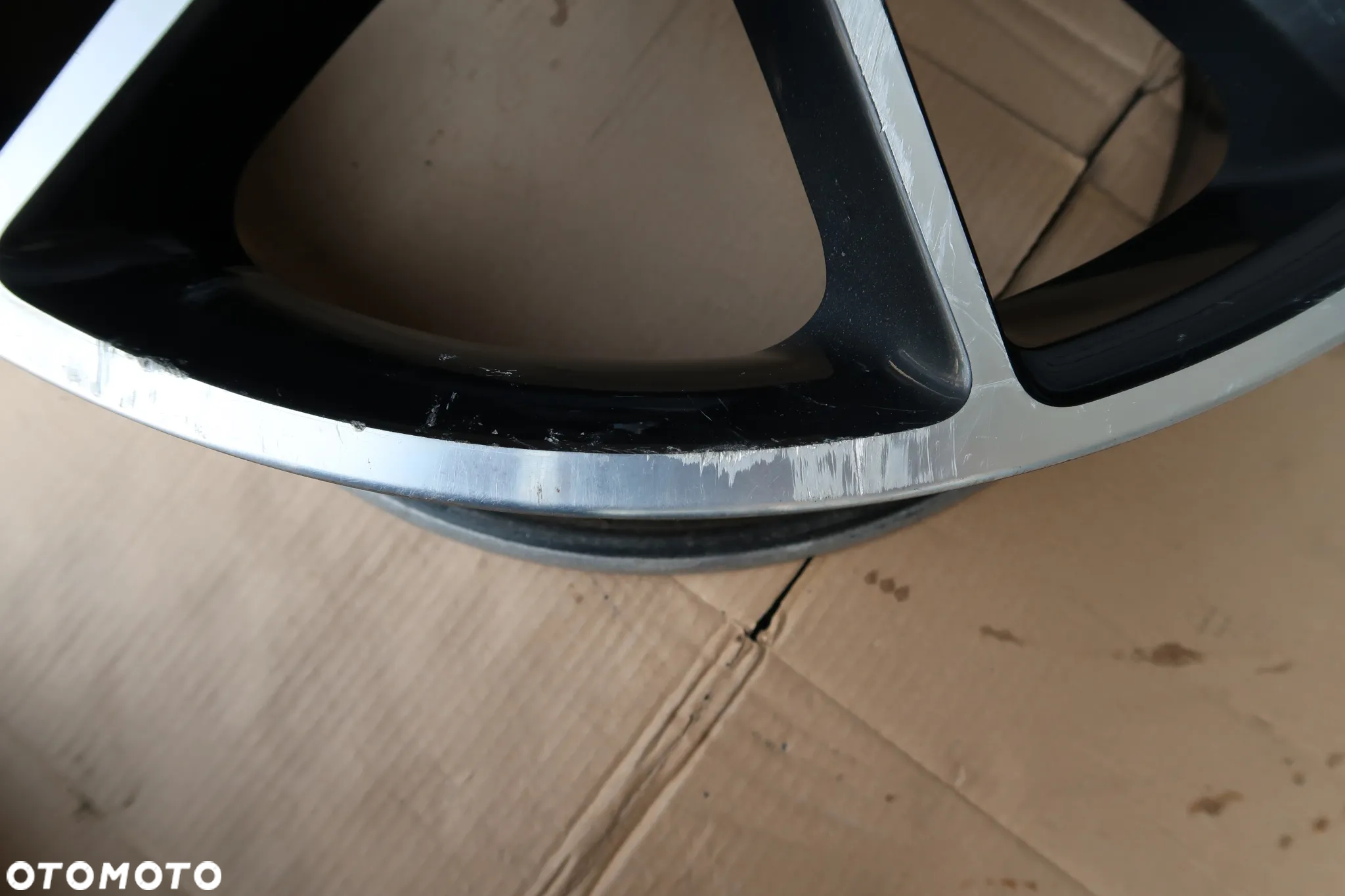C28 FELGA MERCEDES GLC A2534012000 8,5X21ET40 - 4
