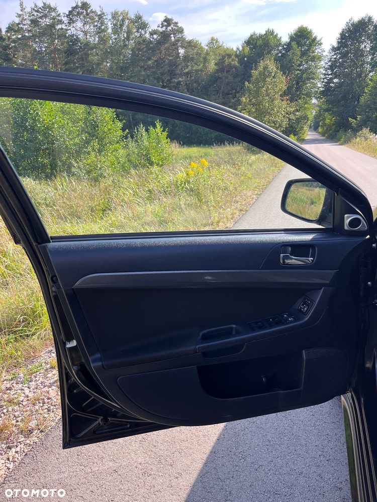 Mitsubishi Lancer 2.0 DI-D Intense - 24