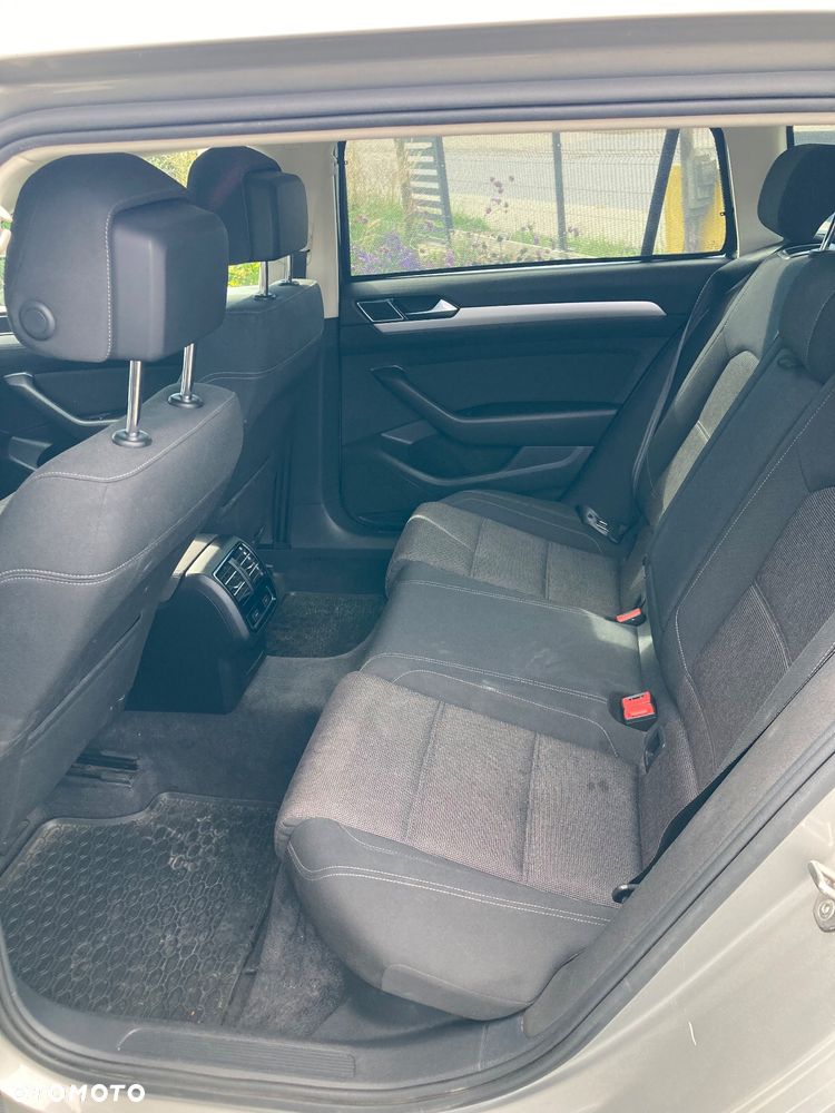 Volkswagen Passat 1.8 TSI BMT Comfortline - 17