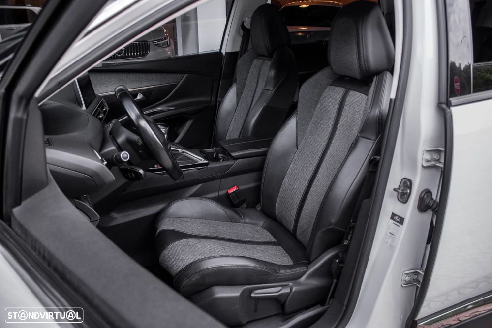 Peugeot 5008 1.5 BlueHDi Allure - 26