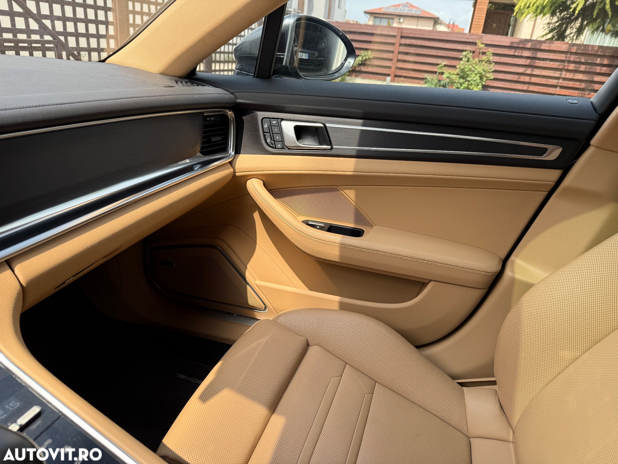 Porsche Panamera 4S Executive - 19
