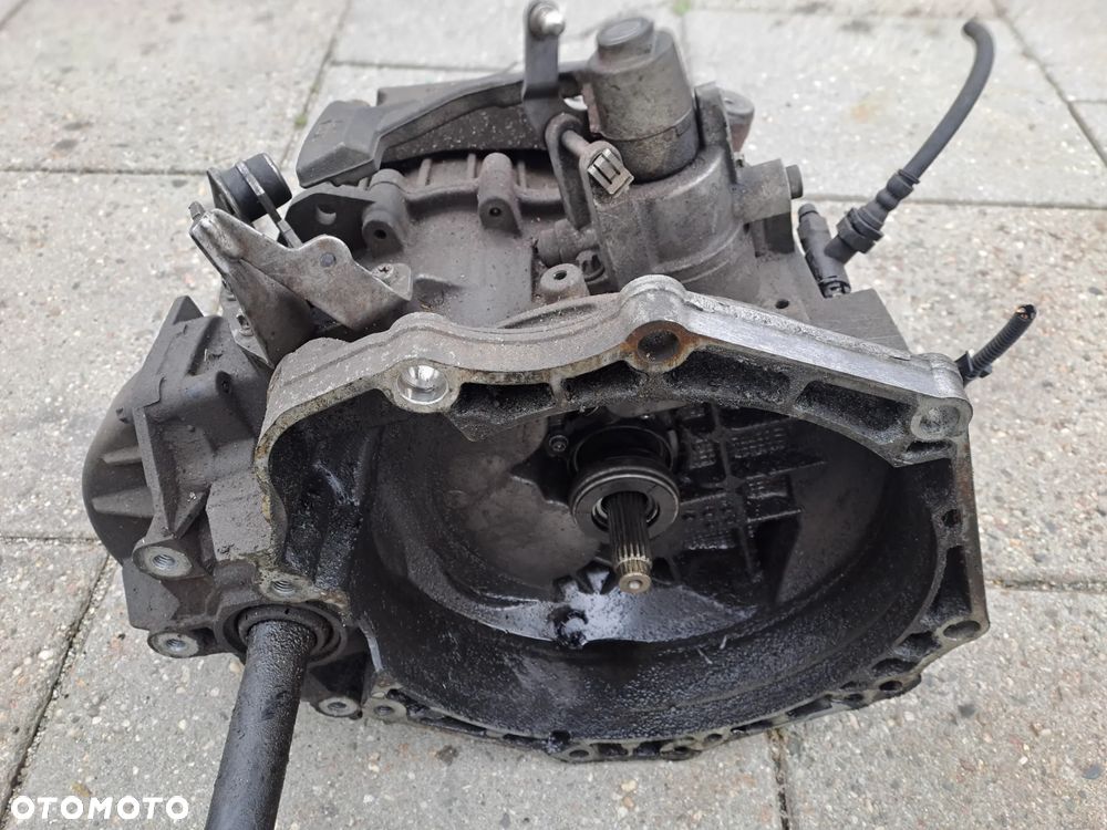 Opel Astra 1.7 CDTi skrzynia biegów M32 55194293  55192042 - 2