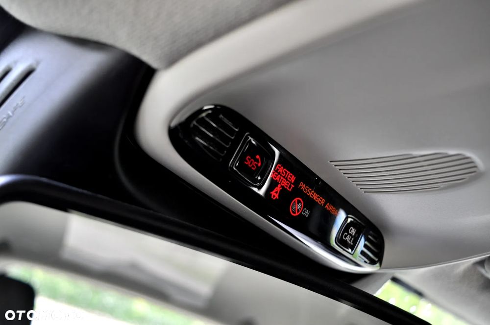 Volvo XC 40 T2 Momentum Pro - 39