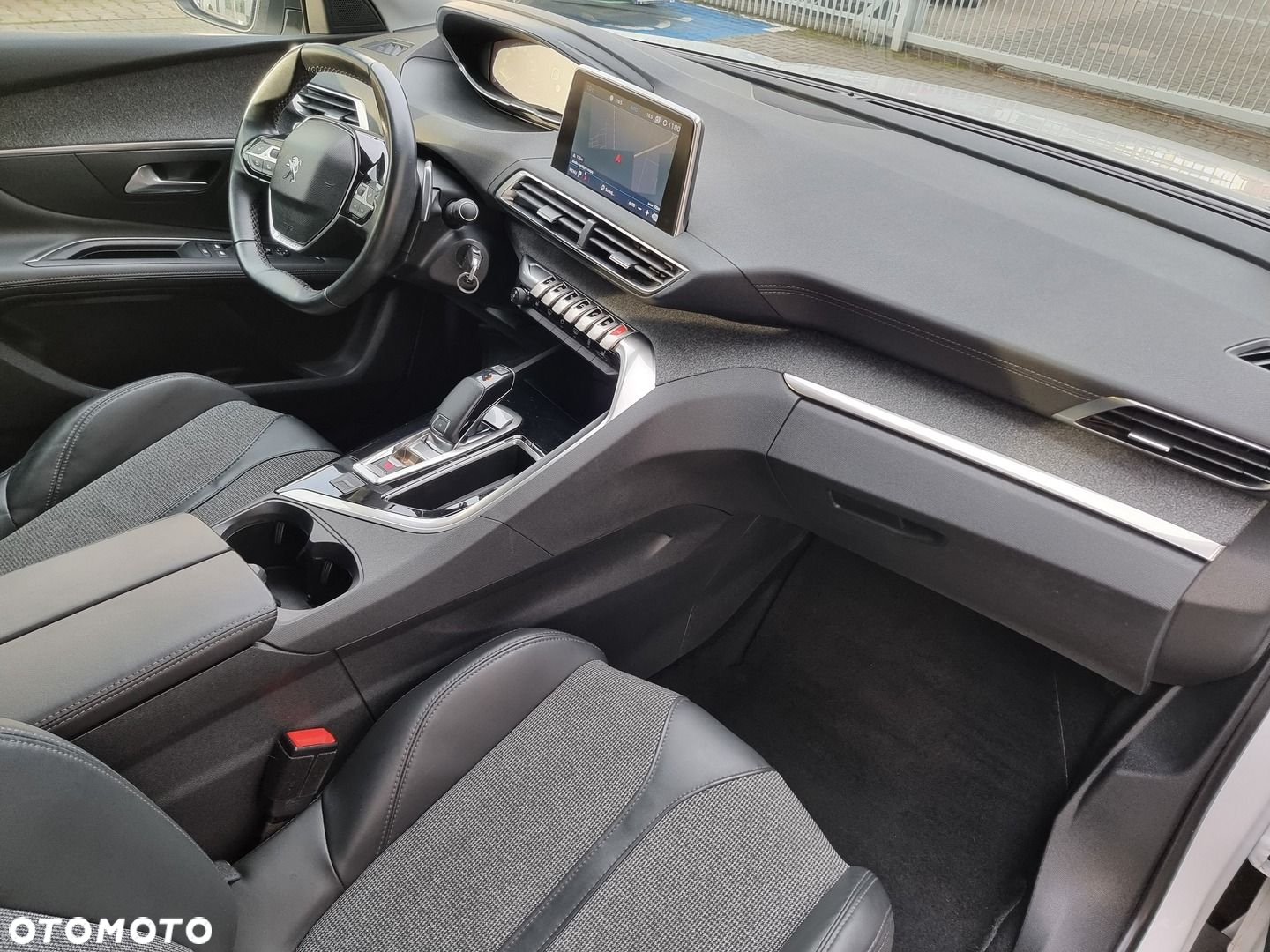 Peugeot 3008 1.2 PureTech Allure S&S EAT6 - 14