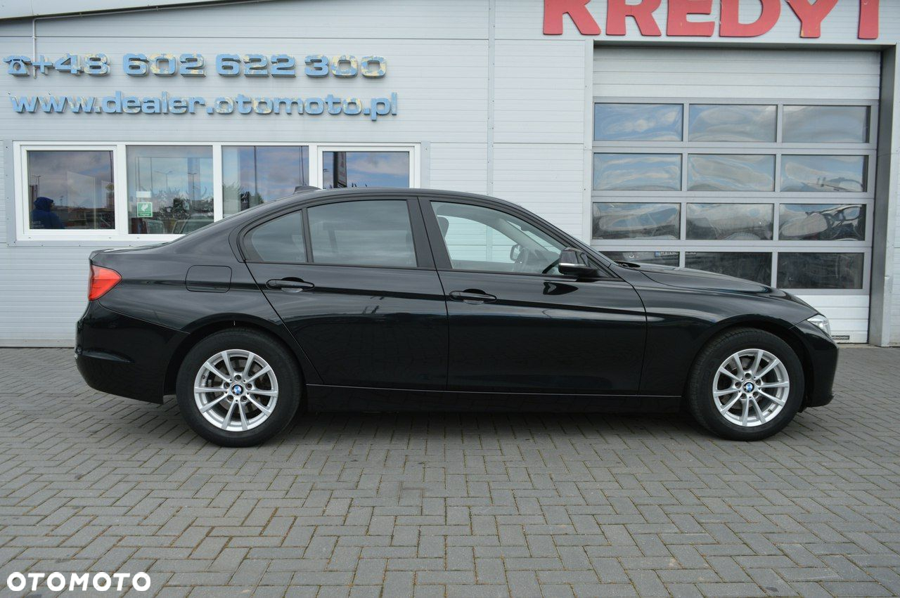 BMW Seria 3 316d EU6 - 12