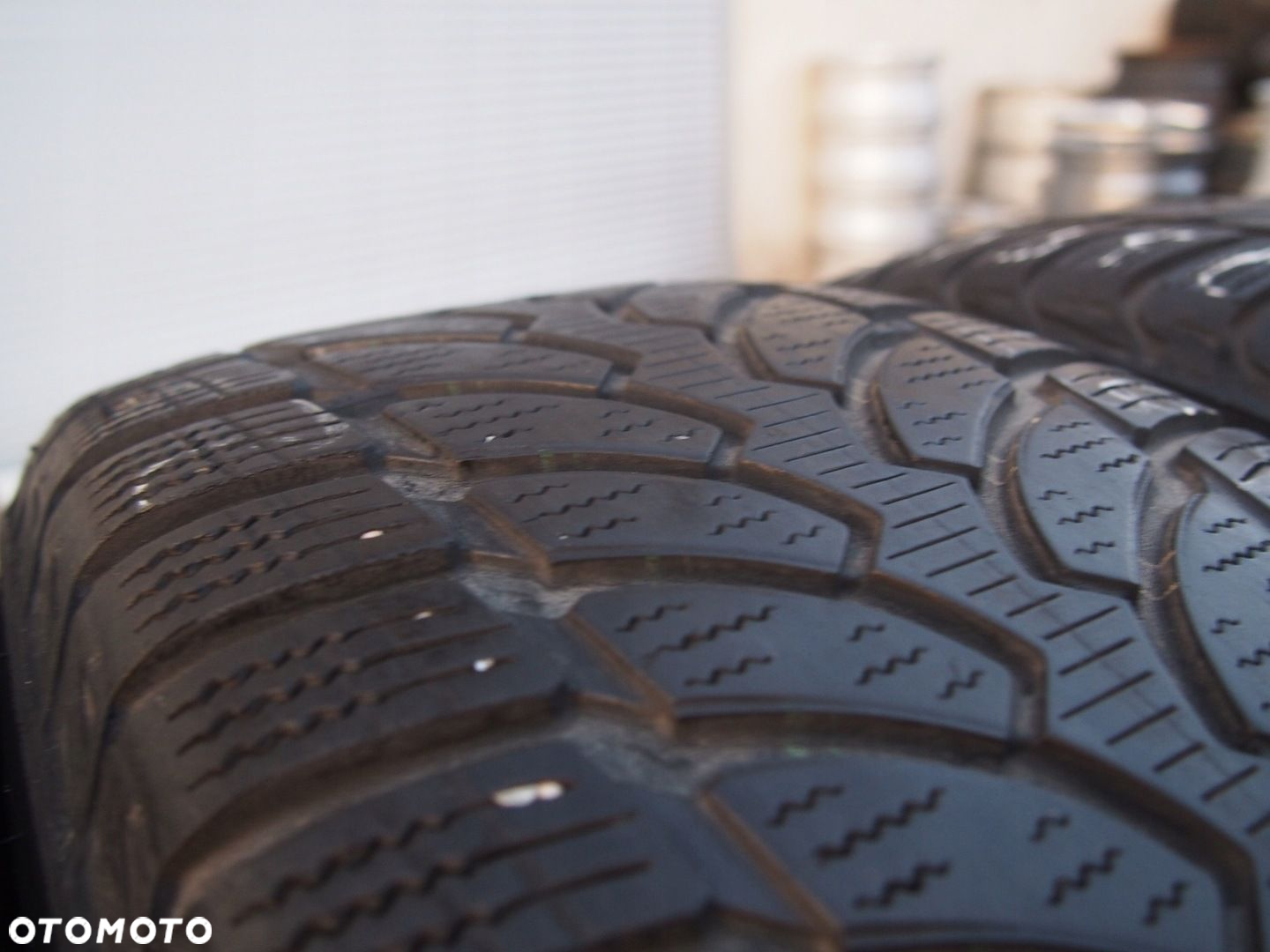 BRIDGESTONE BLIZZAK LM-32 225/60R17 102H 4X - 4