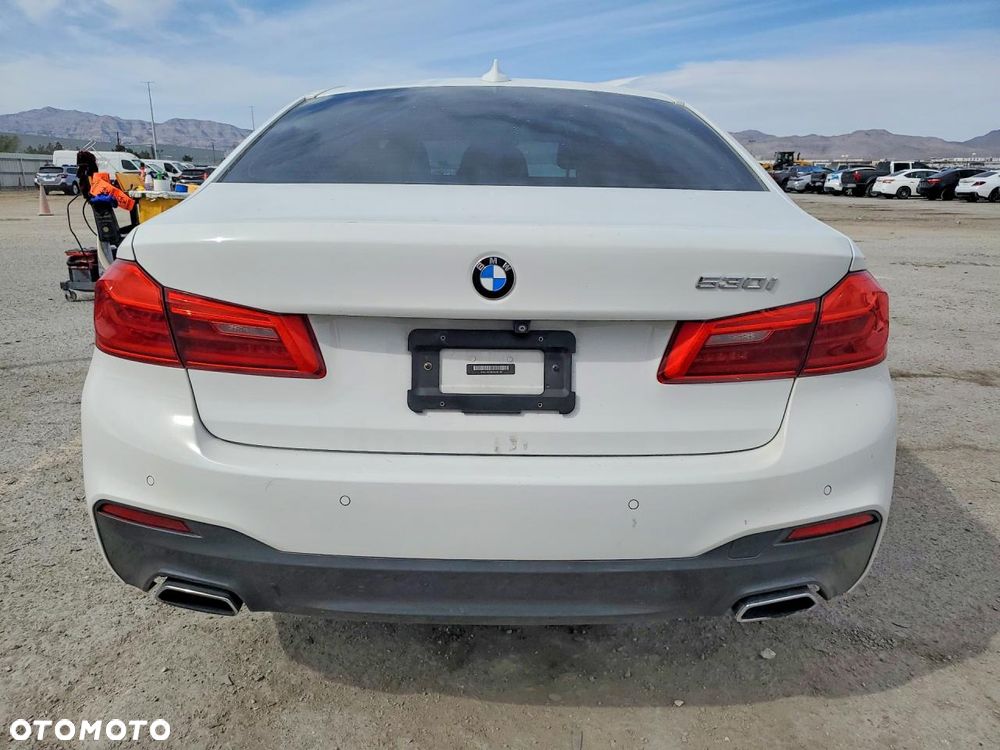 BMW Seria 5 530i M Sport Edition - 6