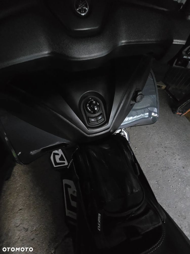 Yamaha Tricity - 9