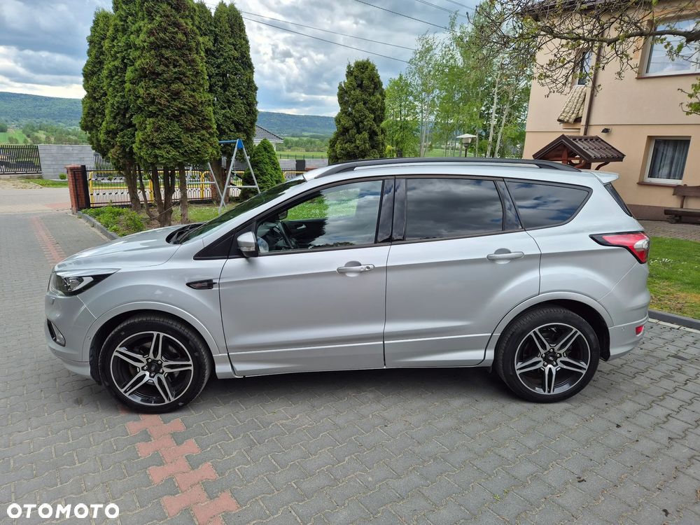 Ford Kuga 2.0 TDCi 4x4 ST-Line - 10