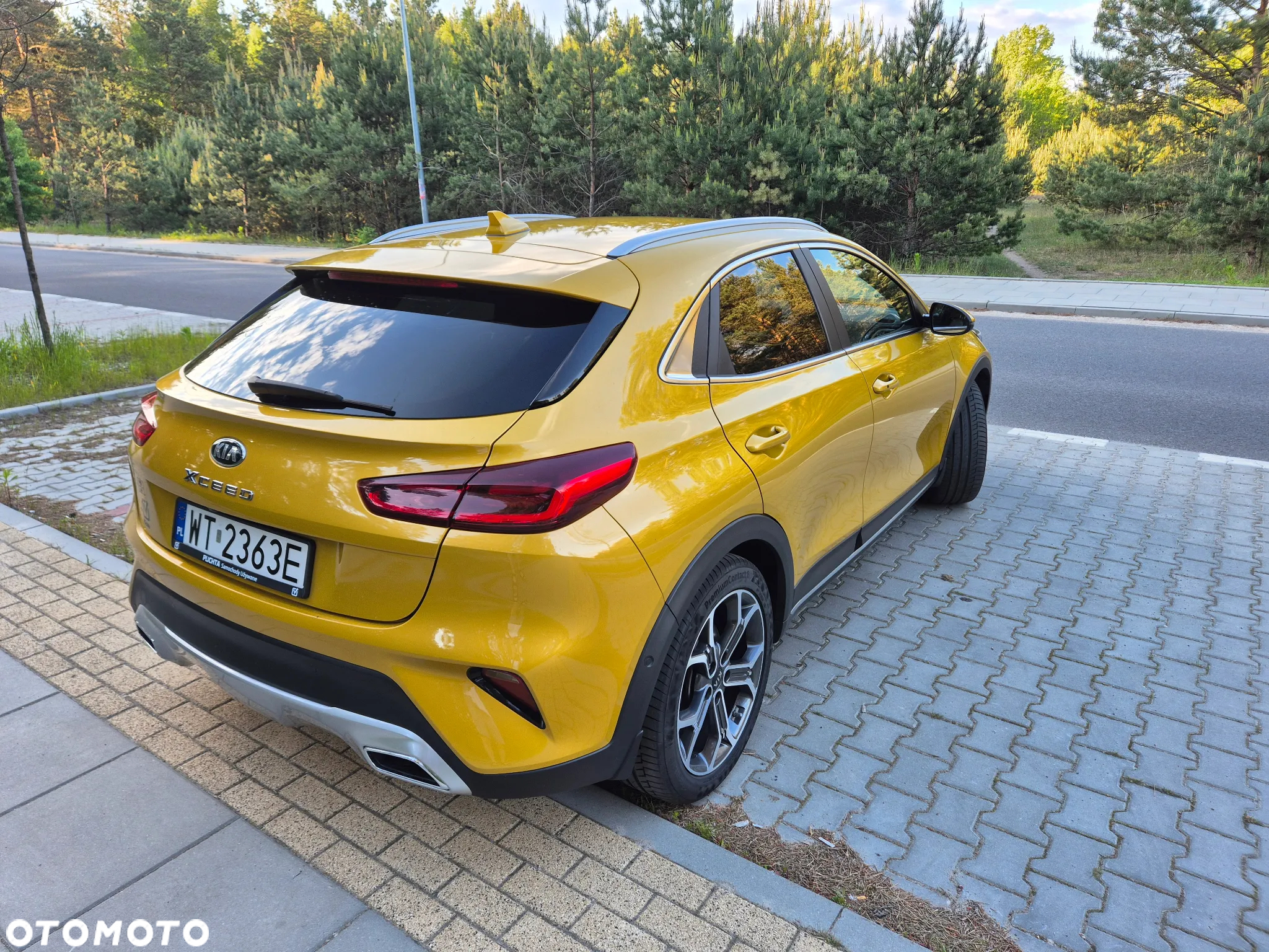 Kia XCeed 1.5 T-GDI L Business Line DCT - 4