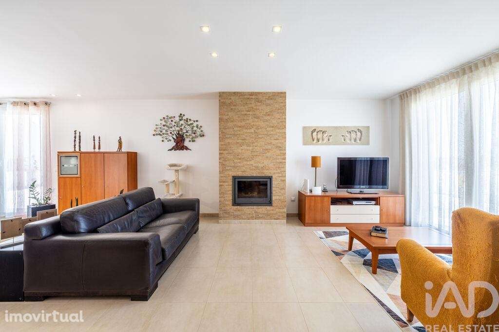 Casa / Villa T4 em Souto da Carpalhosa e Ortigosa de 260 m2 - Grande imagem: 4/40