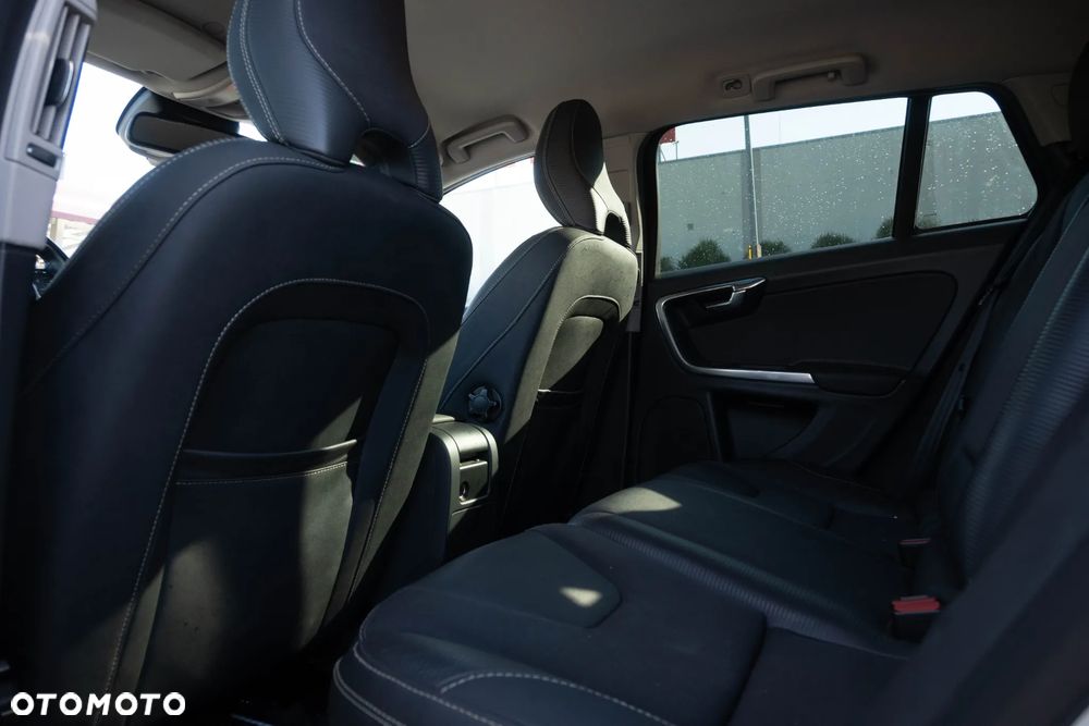 Volvo V60 - 13