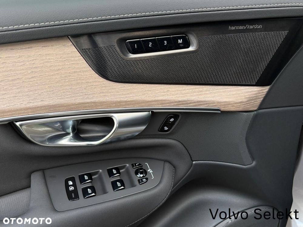 Volvo XC 90 - 16