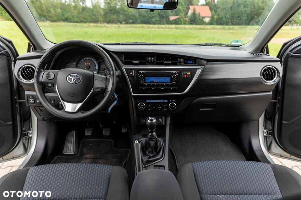 Toyota Auris 1.33 Dual-VVT-i Comfort - 20