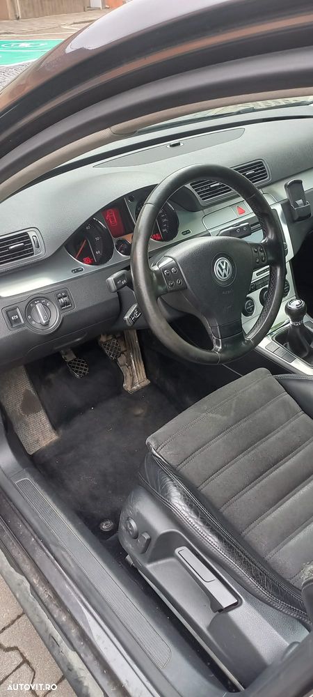 Volkswagen Passat 2.0TDI Comfortline DPF - 18