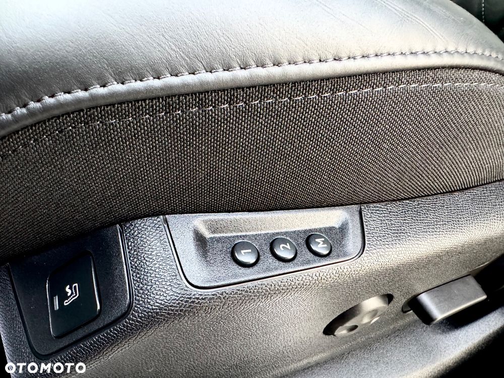 Peugeot 3008 1.5 BlueHDi GT S&S EAT8 - 37