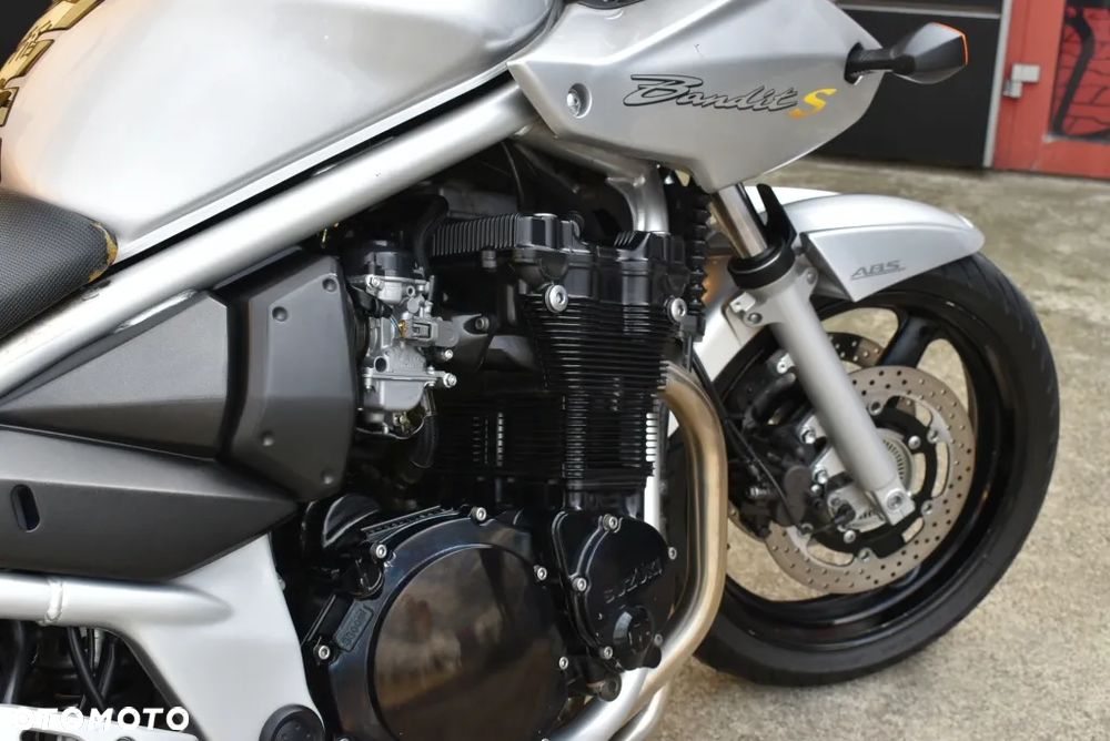 Suzuki Bandit - 32