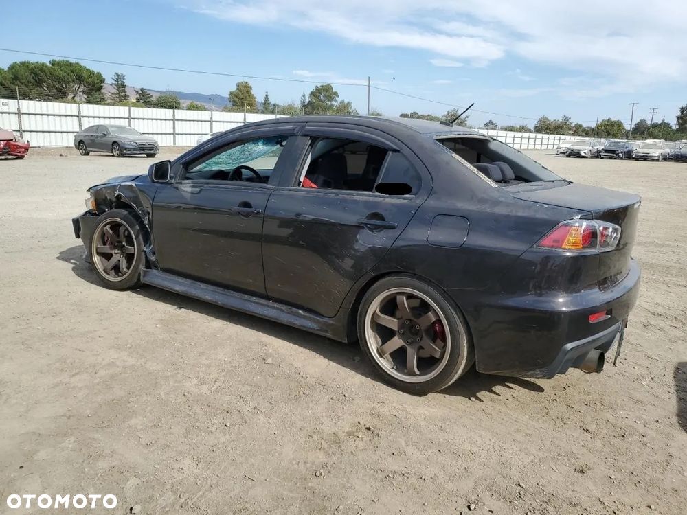 Mitsubishi Lancer Evolution GSR - 2