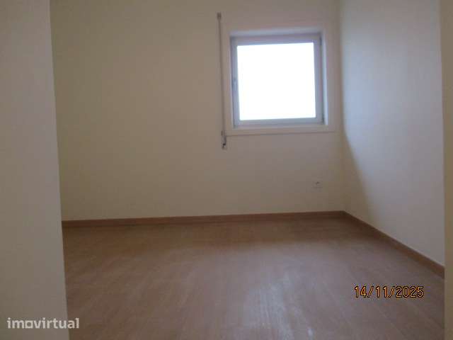 T2 Remodelado na Av. Dias da Silva - Grande imagem: 4/27