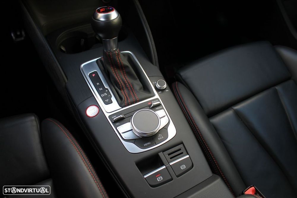 Audi RS3 Sportback 2.5 TFSI quattro S tronic - 15