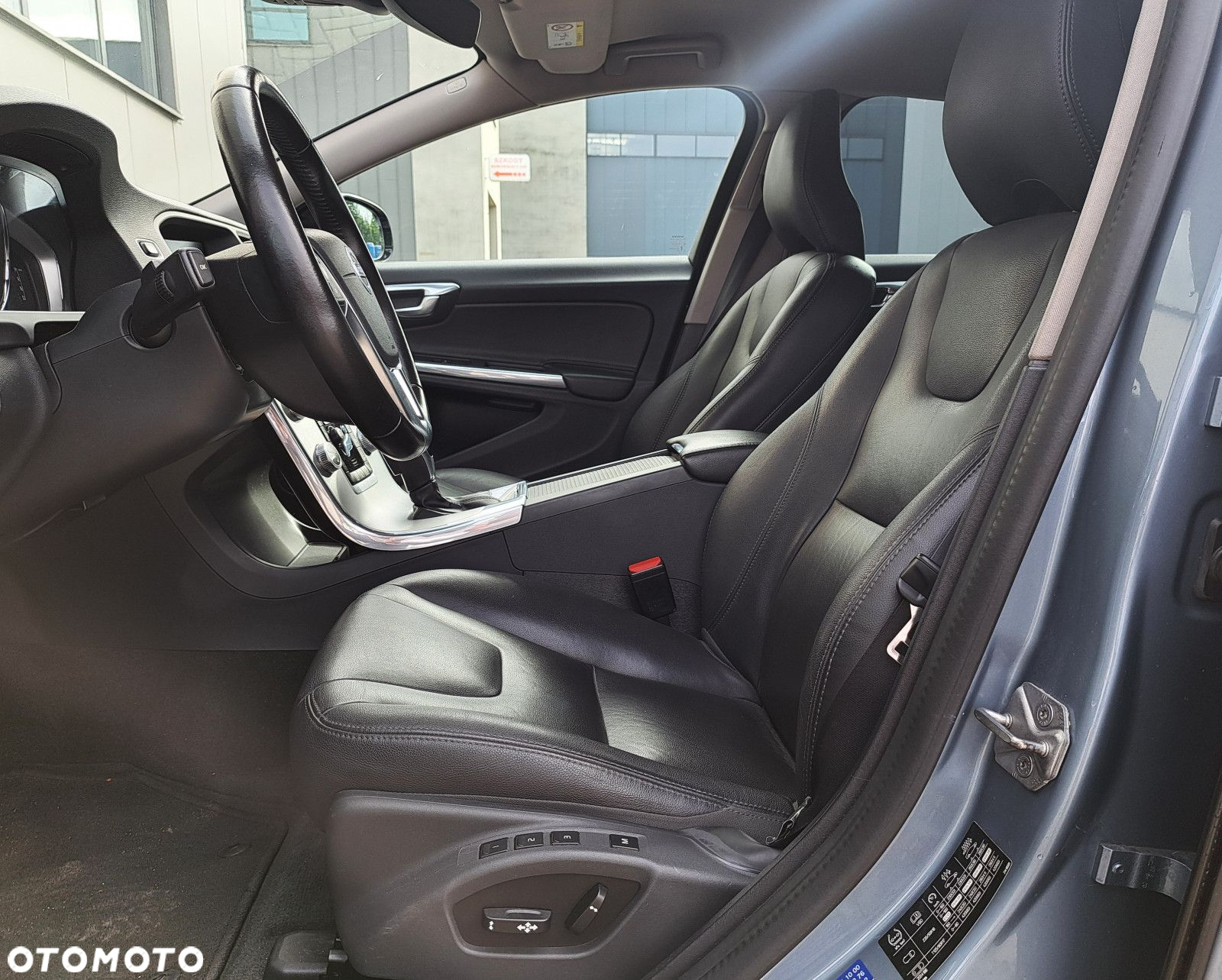 Volvo V60 Cross Country - 9