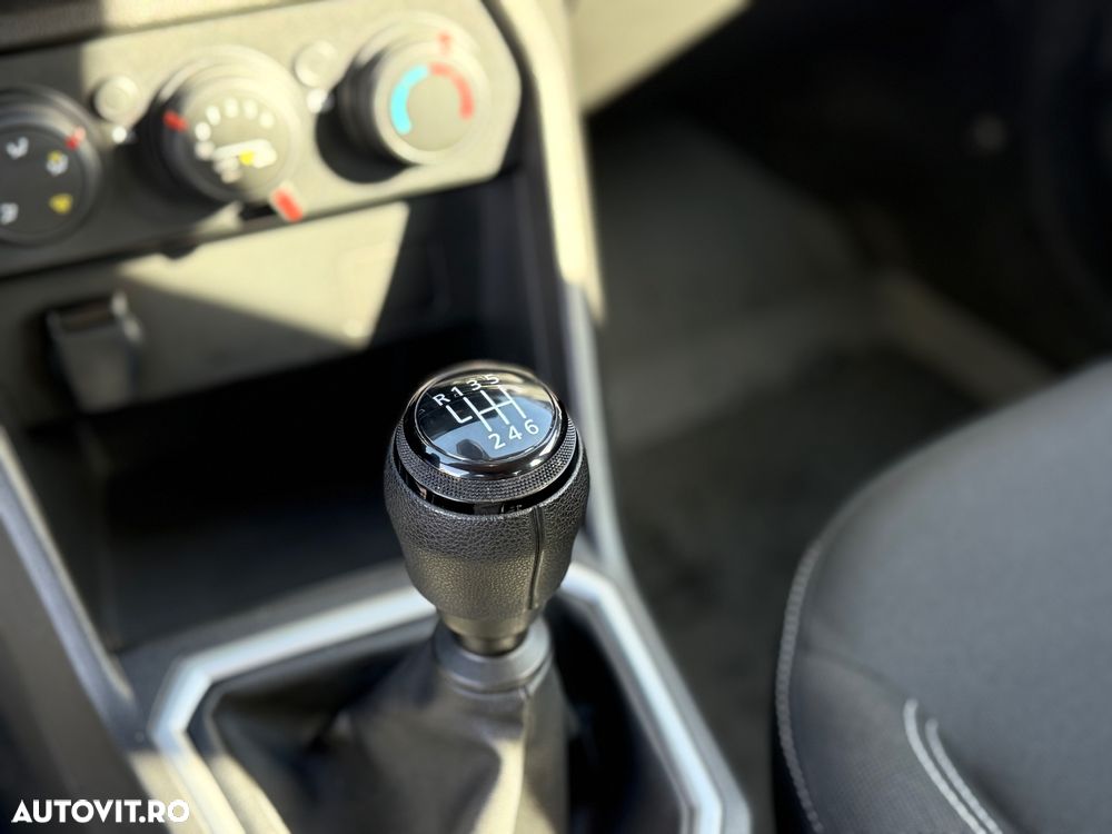 Dacia Logan TCe 90 MT6 Comfort - 10