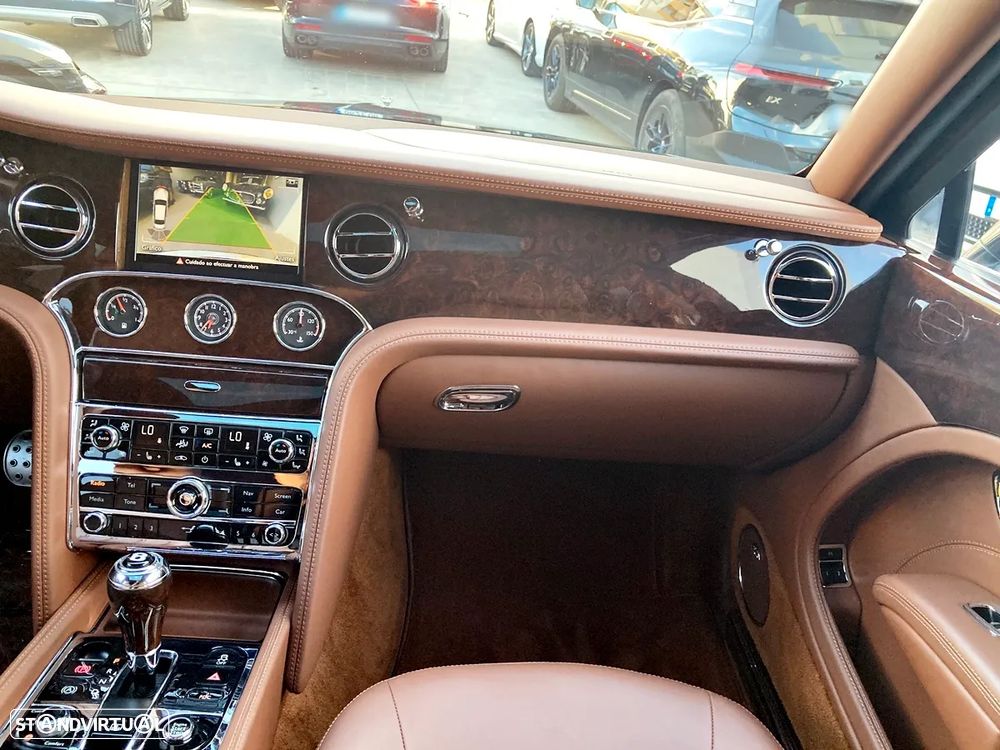 Bentley Mulsanne Standard - 11