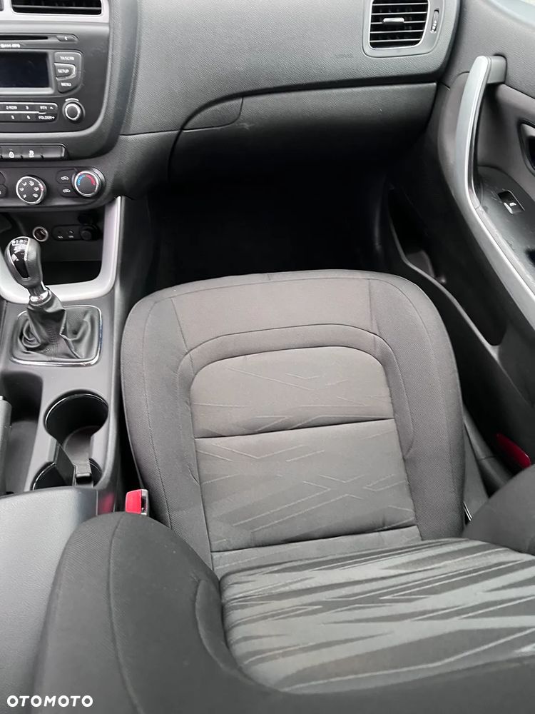 Kia Ceed 1.6 CRDi M - 10