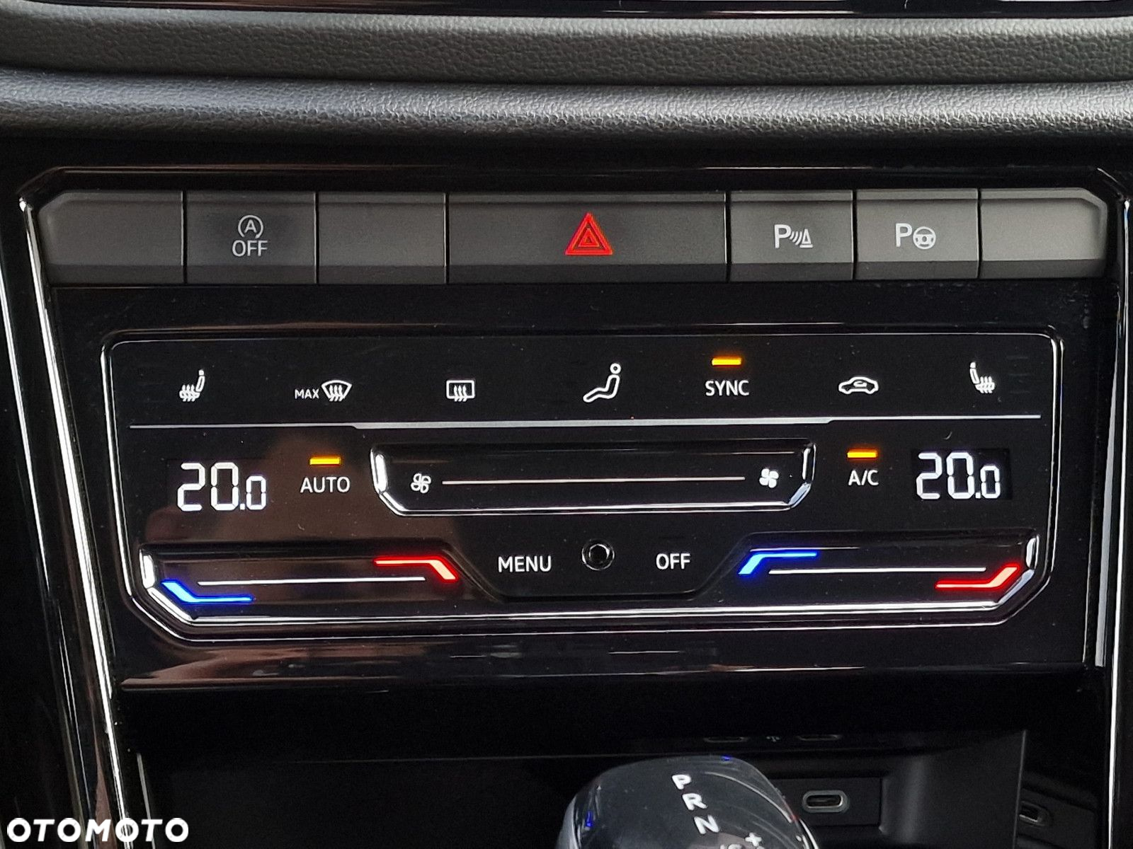 Volkswagen T-Roc - 27