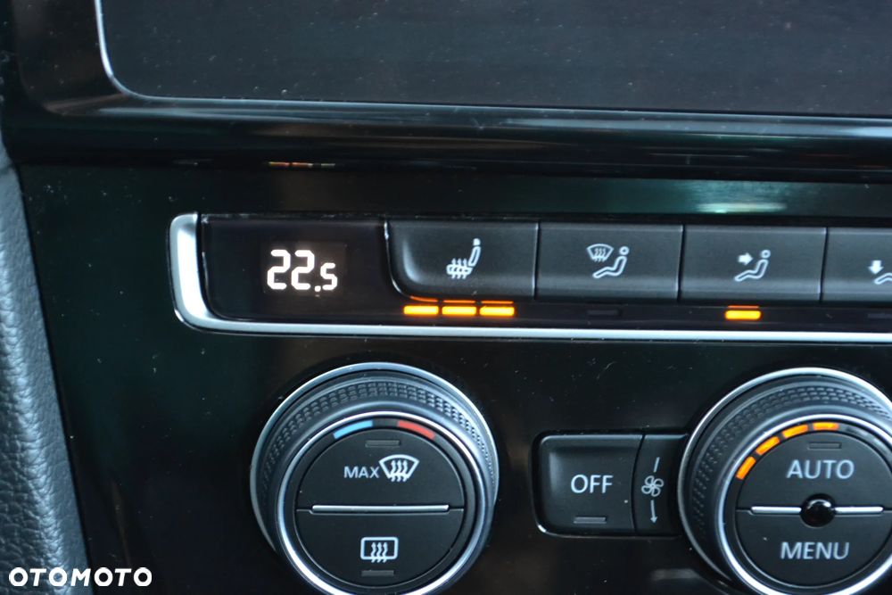 Volkswagen Golf Variant - 27