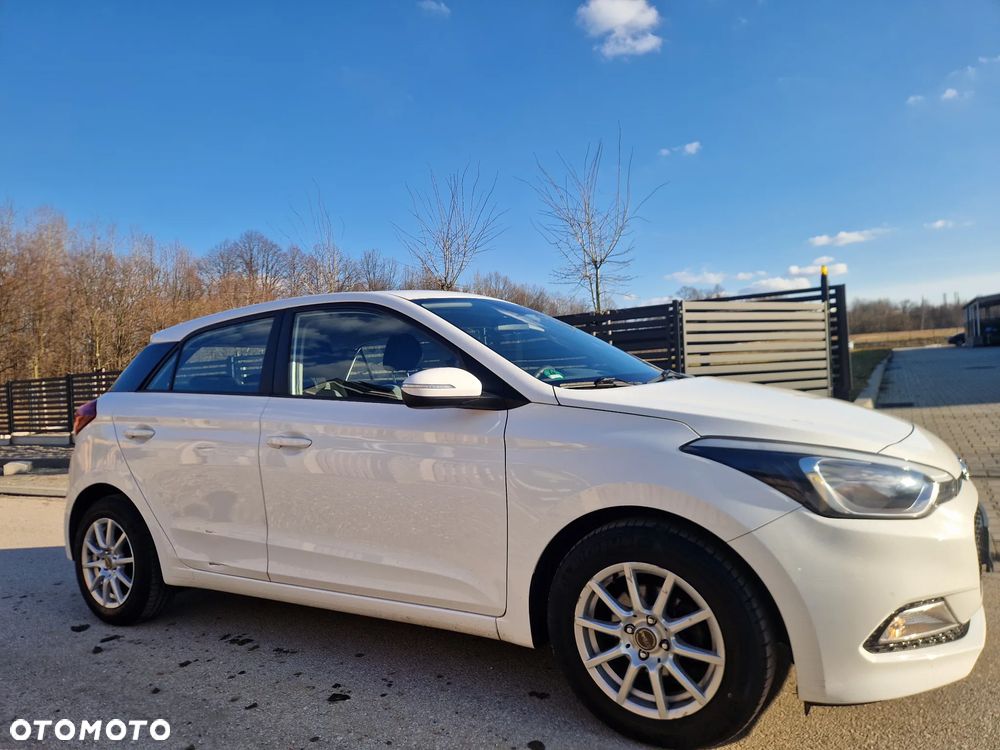 Hyundai i20 1.2 - 21