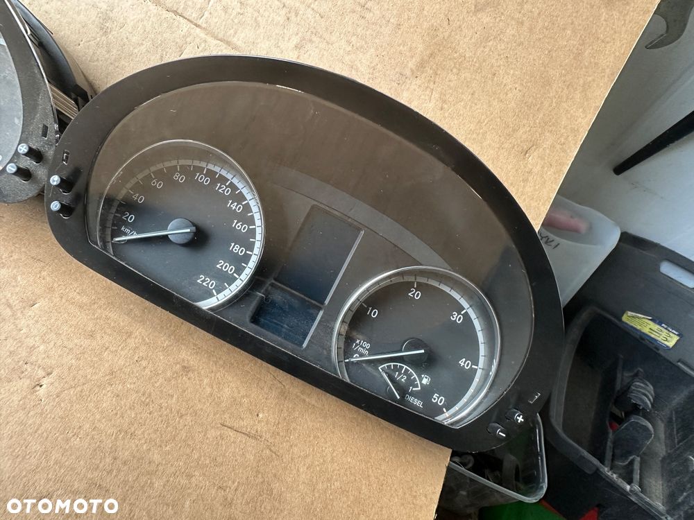 Mercedes 639 VIANO VITO  sprinter 906 licznik diesel cdi lift chrom - 6