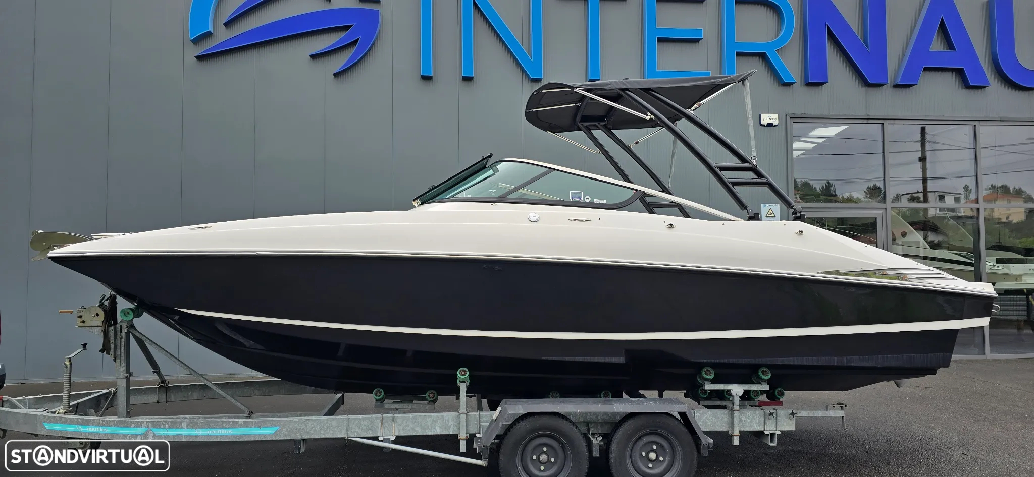 Regal 2520 fasdeck - 7