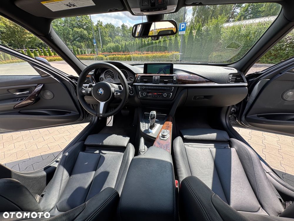 BMW Seria 3 335i Sport-Aut Sport Line - 26