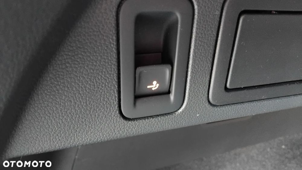 Volkswagen Tiguan - 36